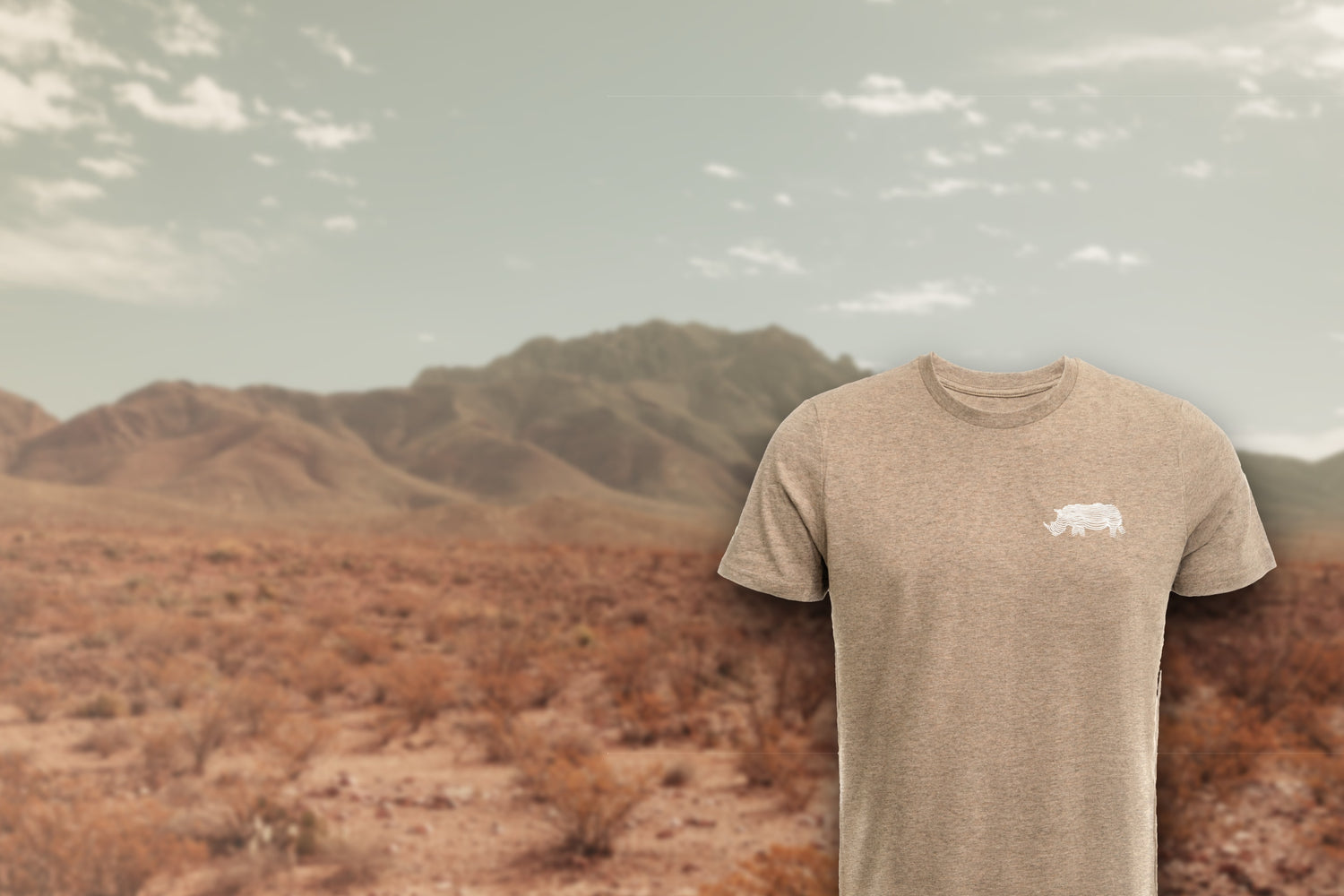 Sustainable T-shirt Rhino